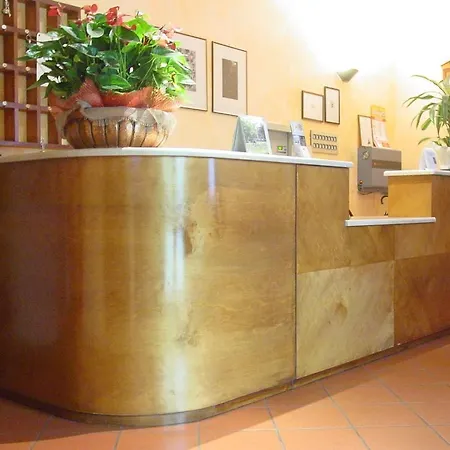 Hotel Ristorante La Scaiola 2*